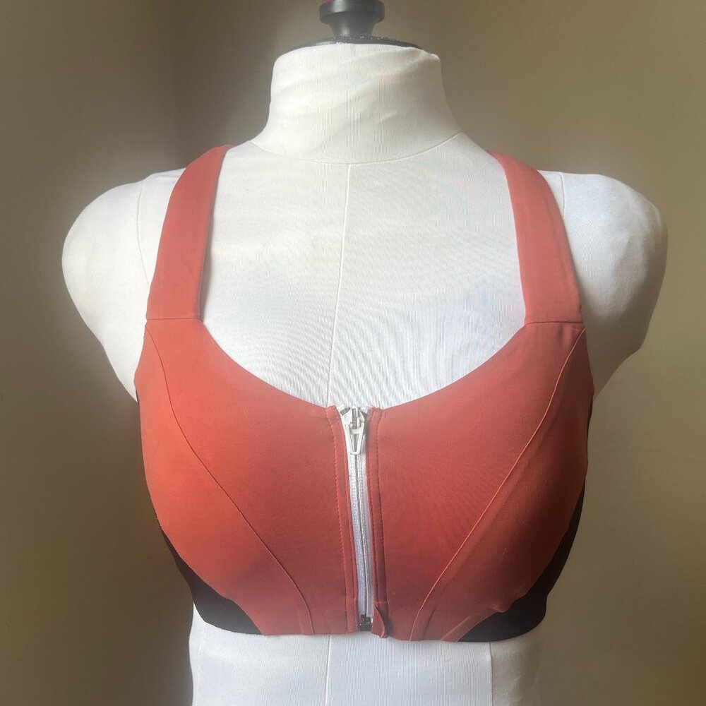 Knockout by Victoria's Secret front-close sports bra